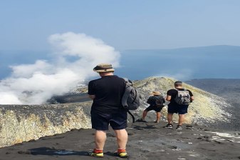 Full-Day Krakatoa Volcano Tour from Jakarta with Rakata snorkeling