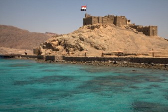 8-Hour Snorkeling Tour from Taba with Pharaoh's Island Fortress