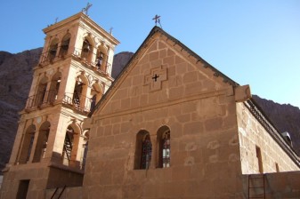 12-Hour Jeep Safari to St. Catherine Monastery and Coloured Canyon