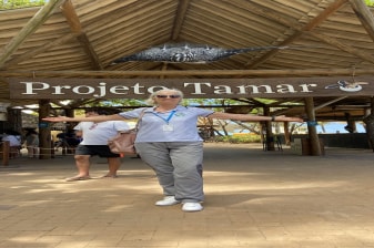 8-Hour Praia do Forte and Guarajuba Beach Tour with Tamar Project