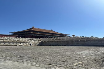Full-Day tour for the Forbidden City Tour,Jingshan Park and Tiananmen Square with Tickets