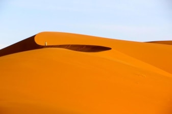 4-Day Erg Chigaga Desert Tour from Marrakech with Camel Crossing