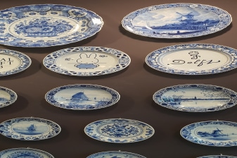 8-Hour Private Delft and The Hague Tour from Amsterdam by Car