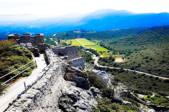 7-Hour Kyrenia Tour from Nicosia with St Hilarion Castle