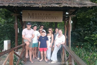 60 Menit Tur Mangrove dan Kunang-Kunang Bintan dengan Makan Laut