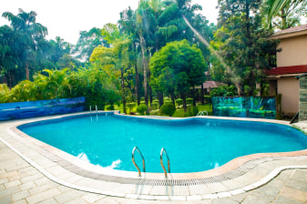 3-Day Chitwan National Park Safari with Tharu Village Experience