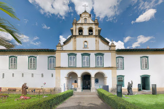 5-Hour São Paulo and Embu das Artes Art Tour with Sacred Art Museum