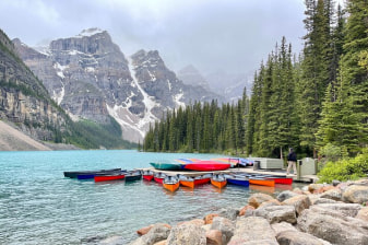 1-Day Banff National Park Tour with Lake Louise and Moraine Lake
