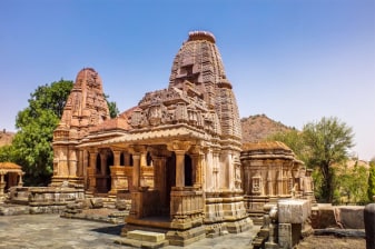 6-Hour Temple Tour from Udaipur with Eklingji and Sahastra Bahu