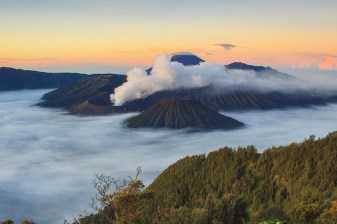 3-Day Mount Bromo and Mount Ijen Trekking Tour with Blue Flames