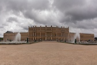 1-Day Giverny and Versailles Tour with Palace Highlights