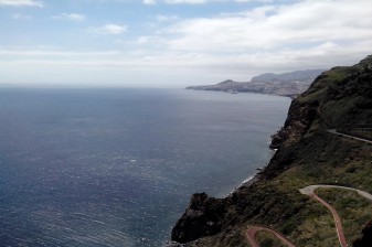 4-Hour Shopping Tour in Madeira with Santo da Serra Sunday Market
