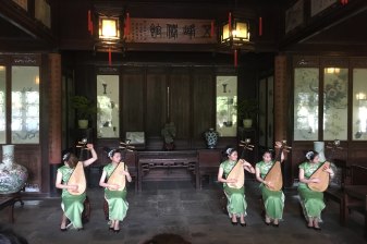 8-Hour Suzhou Cultural Tour with Classical Garden and Silk Factory