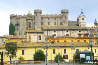 2-Hour Bracciano Walking Tour with Odescalchi Castle and Lake Views