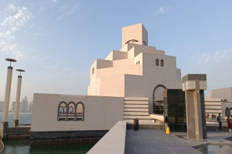 8-Hour Doha Museum Tour with Islamic Art and Qatar Heritage
