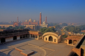 1-Day Lahore Sightseeing Tour with Old City and Wagah Border