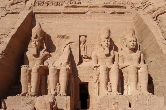 8-Hour Abu Simbel Temples Tour from Aswan with Private Egyptologist