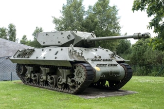 2-Day Battle of the Bulge Tour in Bastogne with Henri-Chapelle