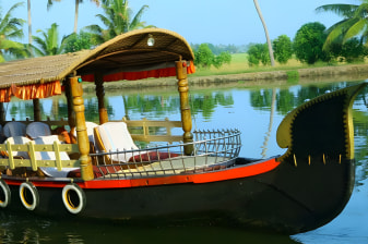 10-Hour Cochin Heritage Tour with Kumarakom Sunset Shikara Cruise