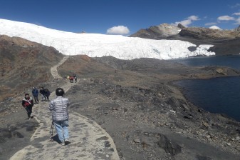 1-Day Pastoruri Glacier Tour from Huaraz with Andean Highlands