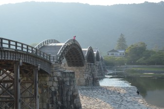 8-Hour Hiroshima Tour with Miyajima and Kintaikyo Bridge