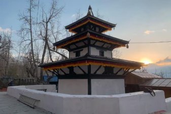 3-Day Jomsom and Muktinath Tour with Flights via Kagbeni
