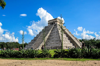 13-Hour Chichen Itza and Ek Balam Tour with Cenote Hubiku