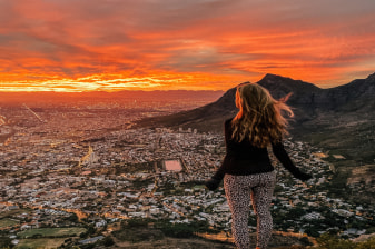 4-Hour Lion's Head Sunrise or Sunset Hike from Cape Town
