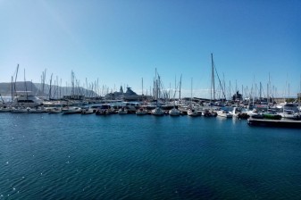5-Day Cape Town Tour with Winelands, Penguins and Whale Coast