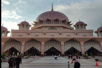 10-Day Malaysia Road Trip with Penang, Langkawi and Flexible Route