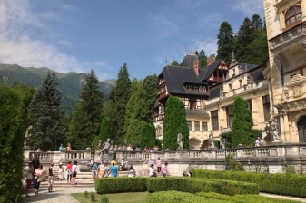 8-Hour Sinaia and Prahova Valley Tour from Bucharest with Wine Tasting