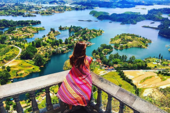 1-Day Guatapé Sightseeing Tour with La Piedra del Peñol