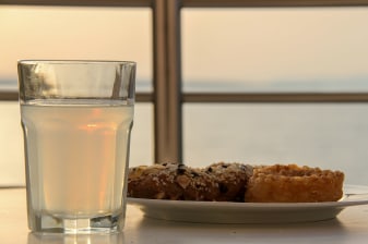 3-Hour Corfu Town Walking Tour with Local Tastings and Greek Meze