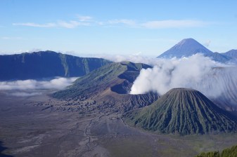 3-Day Mt Bromo and Kawah Ijen Volcano Tour with Sunrise Trek