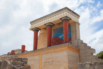 4-Hour Knossos and Heraklion Tour with Minoan History