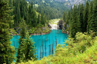 3-Day Almaty Lakes and Charyn Canyon Tour with Kaindy and Kolsay