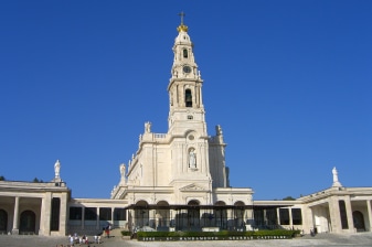 7-Hour Religious Tour to Fátima with the Shepherds' Village Visit