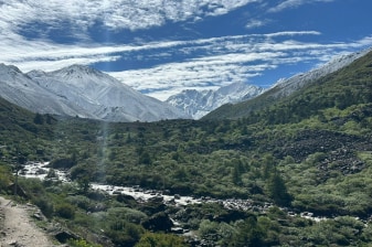10-Day Langtang Valley Trek in Nepal with Kyanjin Gompa and Chorkari Ri