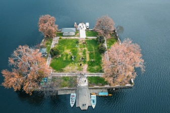 7-Day Kashmir Valley Tour from Srinagar with Gulmarg and Dal Lake