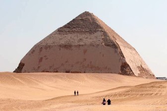 8-Hour Memphis, Sakkara and Dahshur Pyramids Tour from Cairo