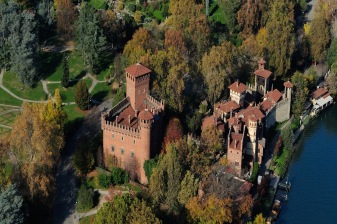 3-Hour Turin Walking Tour with Royal Palaces and Historic Cafes