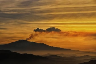 5-Hour Mount Etna Sunset Tour from Catania with Lava Tube Visit
