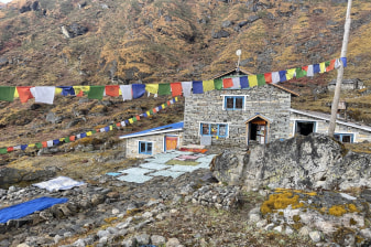 17-Day Mera Peak Trek from Lukla with Summit at 6476 m