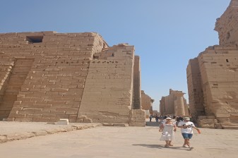 16-Hour Luxor Bus Tour from Hurghada with Karnak and Valley of Kings