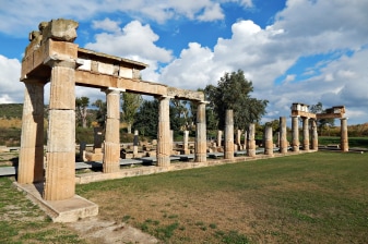 9-Day Central Greece Archaeology Tour with Nafpaktos and Galaxidi