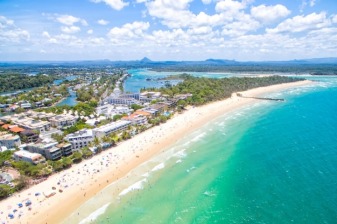 1-Day Sunshine Coast Beach Tour with Hinterland and Gardner Falls