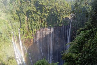 1-Day Tumpak Sewu Waterfall Tour from Malang with Goa Tetes