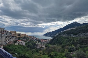 3-Hour Walking Tour of Vietri sul Mare with Ceramics and Coastal Views