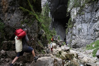 10-Hour Ponor Fortress Cave Tour from Oradea with panoramic balconies