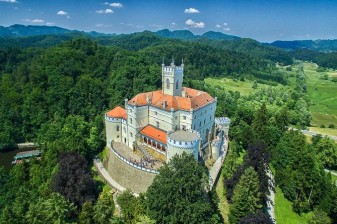 10-Day Private Croatia and Slovenia Tour with Hvar, Bled and Plitvice
